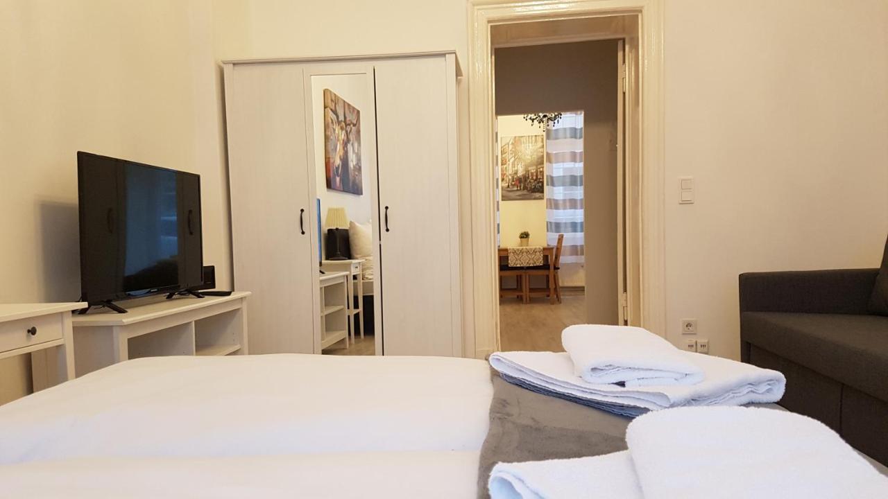 City Apartment, Good Location Берлин Экстерьер фото